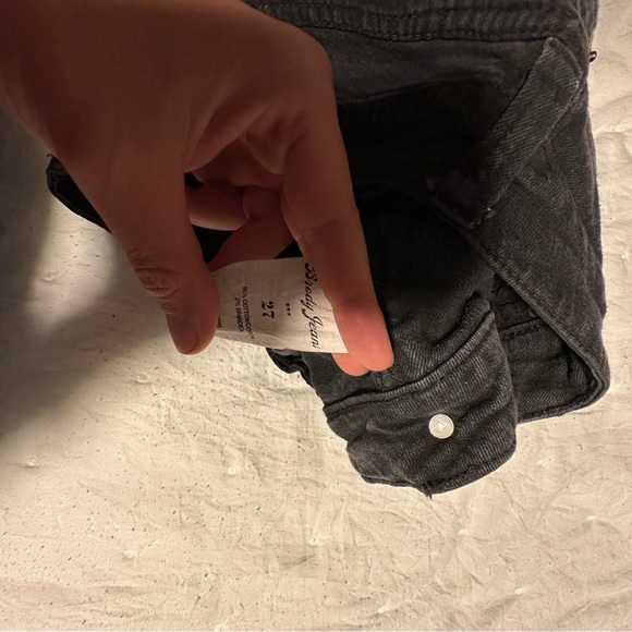 Black Brody Jean shorts - Picture 3 of 3